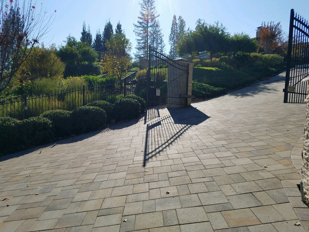 Stone paver driveways installed by the Legacy Paver Group in Sonoma County.