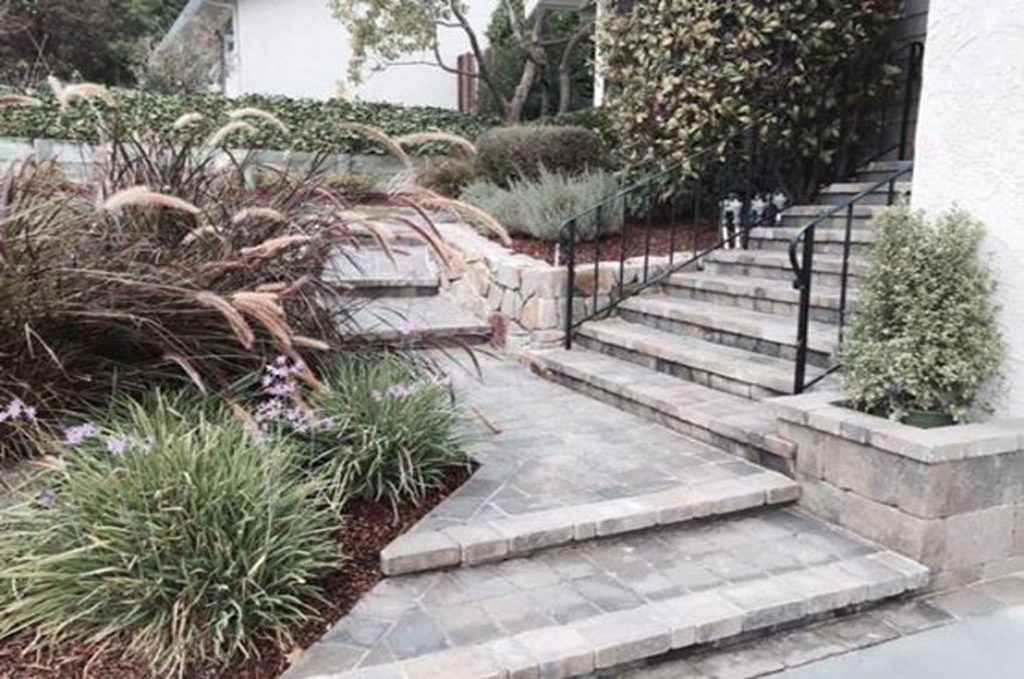 Stone paver steps by the Legacy Paver group in Santa Rosa, CA.