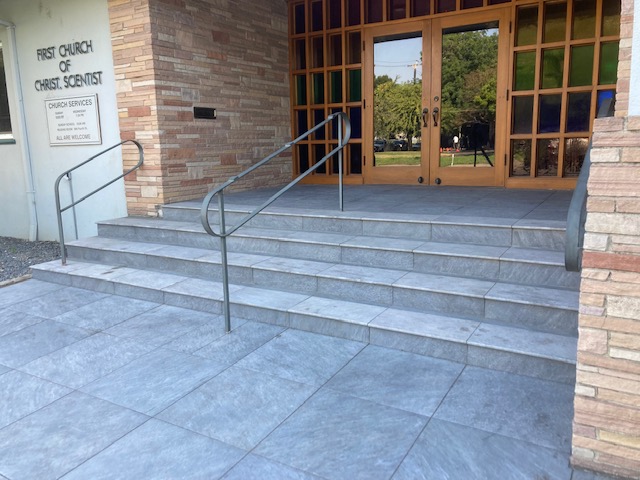 Stone paver steps by the Legacy Paver Group